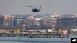 Çarpışmanın ardından hem uçak hem de helikopter Potomac Nehri'ne düştü. Kazada helikopterdeki 3 asker ve uçaktaki mürettebat dahil 64 kişi hayatını kaybetti